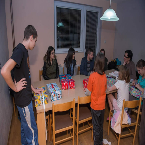 Rotaract klub-noc-vjestica-humanitarno-02